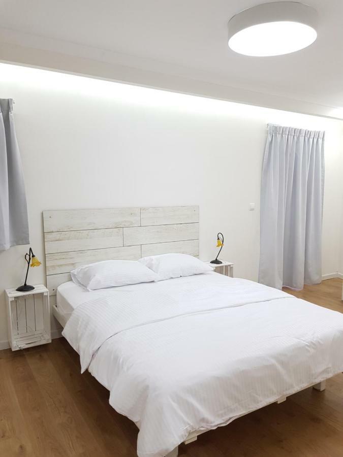 Stylish Apartment With A Patio Close To The Beach Eilat Eksteriør bilde